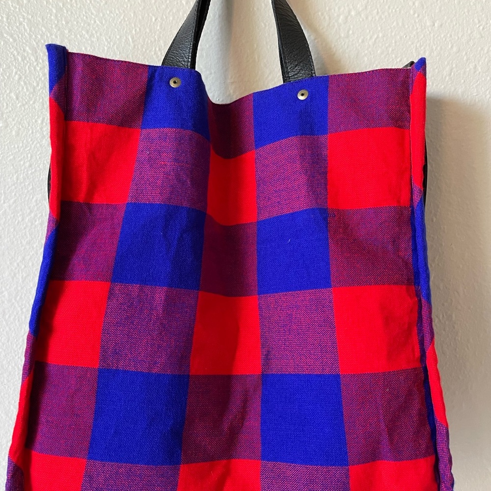 Feed Women Tote Bag - Tan and Black - Picture 12 of 12